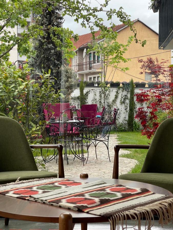 Etnomania Boutique Hotel Priștina Exterior foto