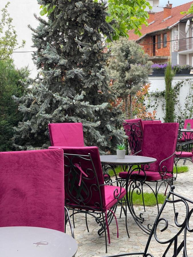 Etnomania Boutique Hotel Priștina Exterior foto